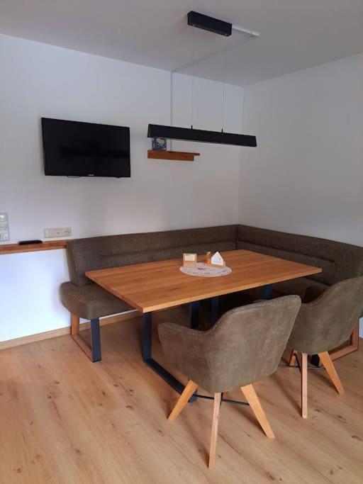 Ferienwohnung Schwarzbach Леоганг Стая снимка